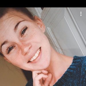 Meet your Posher, Lily